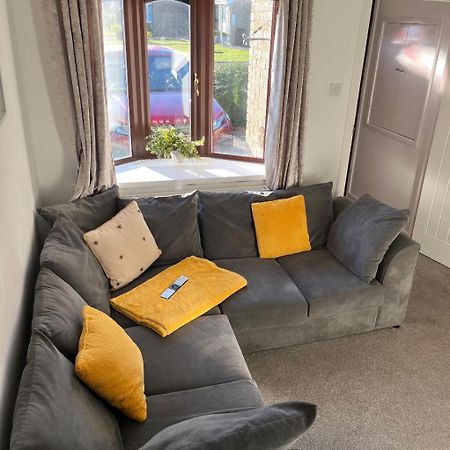 Newly Refurbished Beautiful Location 1 Bedroom Residential House Cramlington Buitenkant foto