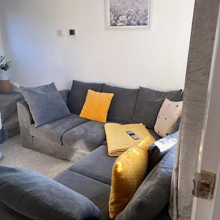 Newly Refurbished Beautiful Location 1 Bedroom Residential House Cramlington Buitenkant foto
